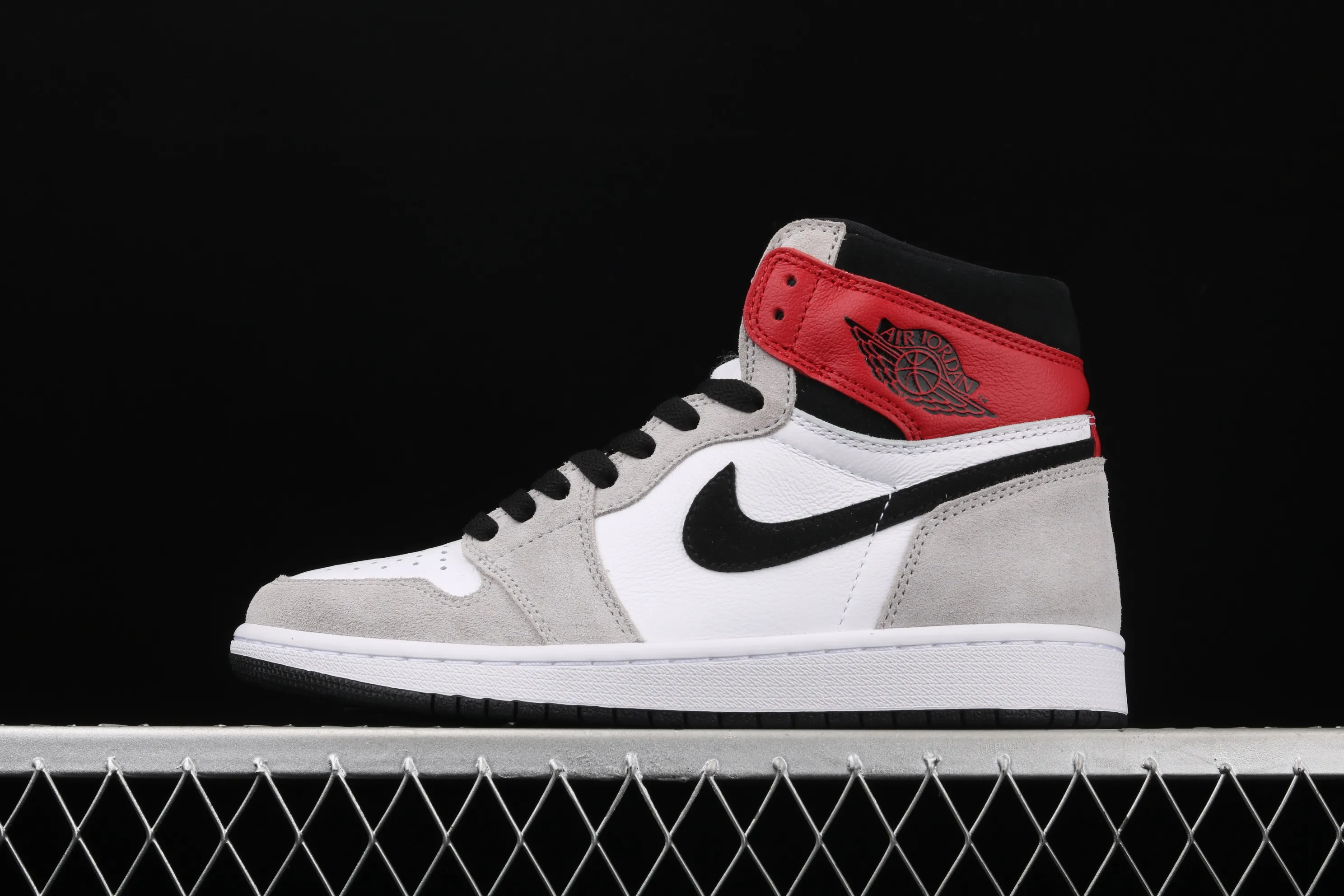 All categories Air Jordan Jordan series basketball shoes Air Jordan 1 High pure original version Air Jordan 1 Light Smoke Gray AJ1 Joe 1 light smoke gray 555088-126